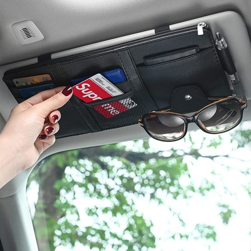 Organizator pentru Parasolarul Auto