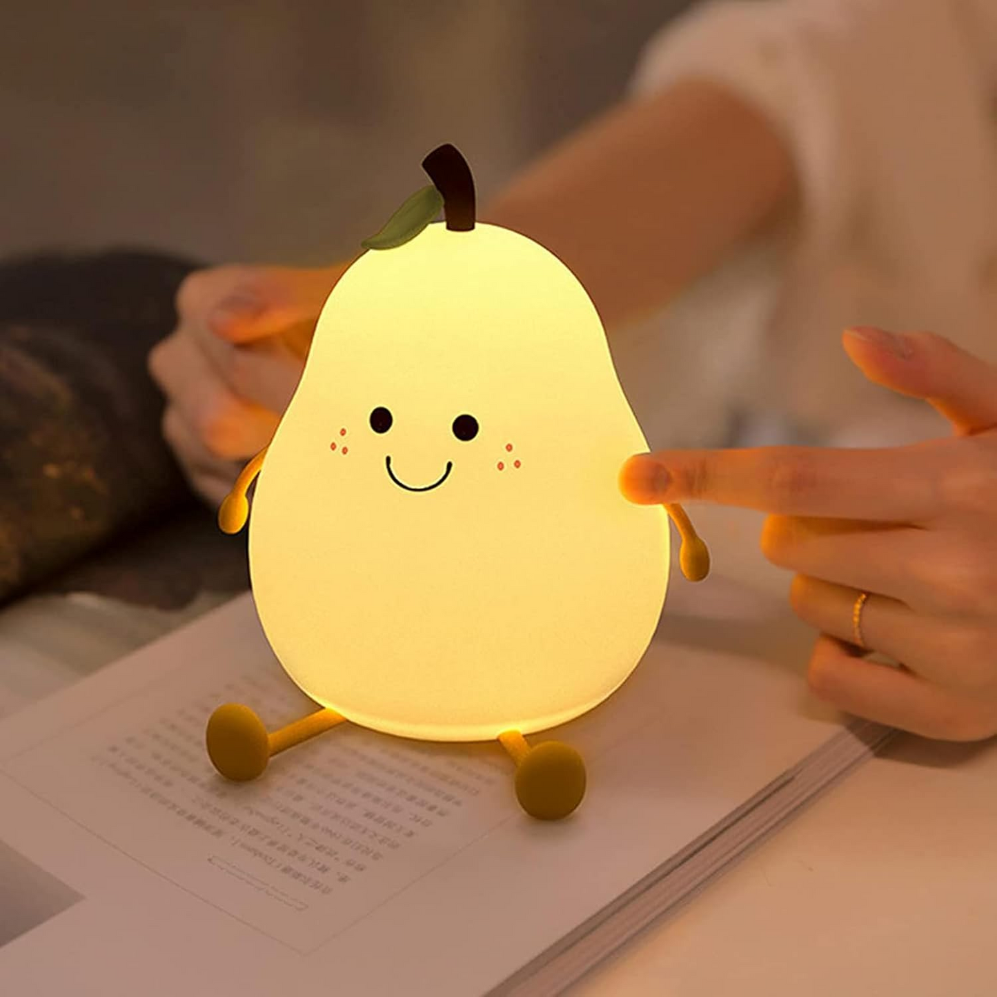 PearGlow™ - Lampa de Noapte in Forma de Para cu Lumini de Diferite Culori